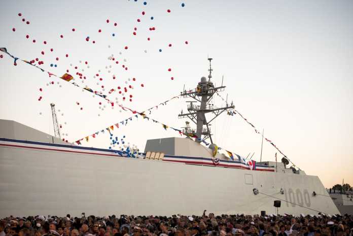 us-navy-uss-zumwalt-comm
