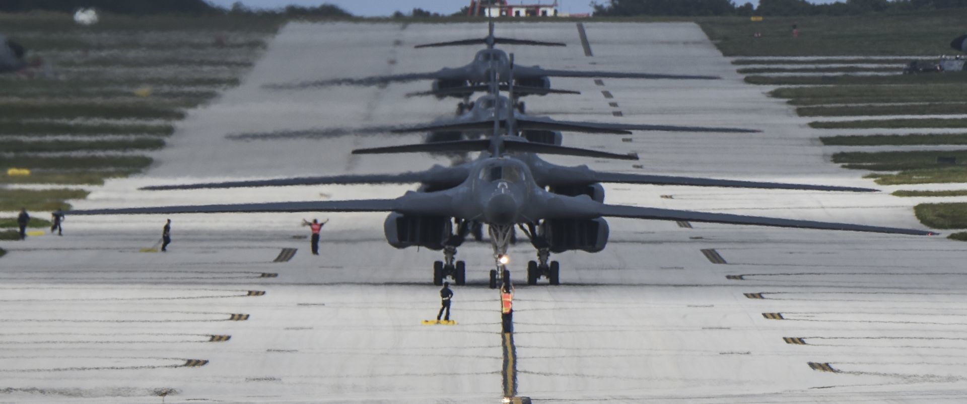 texas-based-b-1s-assume-pacom-s-continuous-bomber-presence-mission-01.jpg