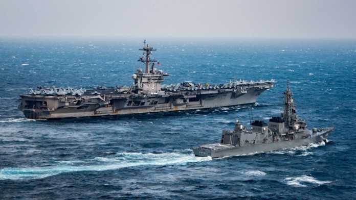 US aircraft carrier USS Carl Vinson