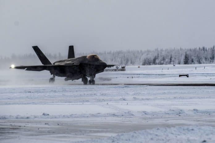 F-35-alaska-snow
