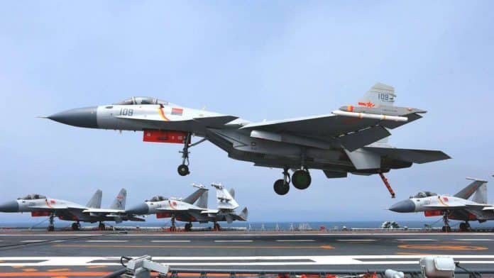 china-J-15-bomber-fighter-aircraft