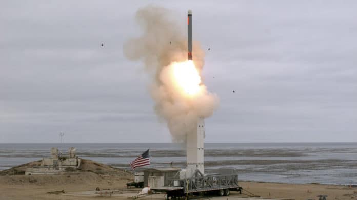 Image: TOPSHOT-US-MILITARY-MISSILE