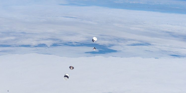 US Army looks to leverage ‘low Earth orbit’ satellites