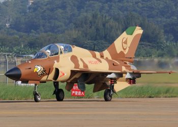 China’s JL-9 Trainer Jet to be Modified for Aircraft Carrier Operation