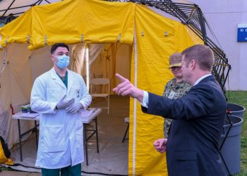 US Army working to develop COVID-19 vaccines as force preps its response