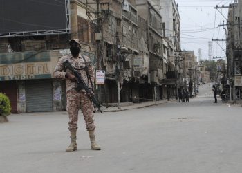 Pakistan approves military deployment to curb virus