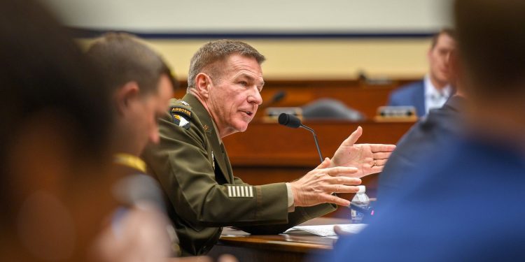 Hypersonic tests, modernization top US Army budget request