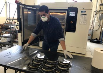 US Navy, Marine Corps Partner With Industry, FEMA to 3-D Print Face Shields