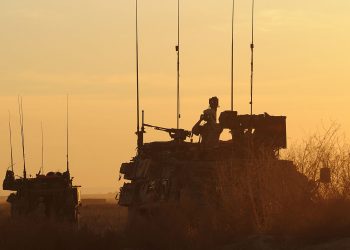 Canada looks to reinstate Saudi arms sales agreement