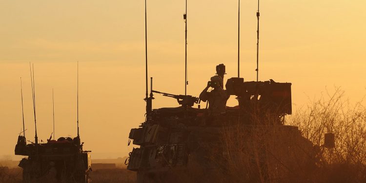 Canada looks to reinstate Saudi arms sales agreement