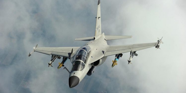 Leonardo’s M-346 Fighter Attack Embarks on Maiden Flight Equipped with Grifo Radar