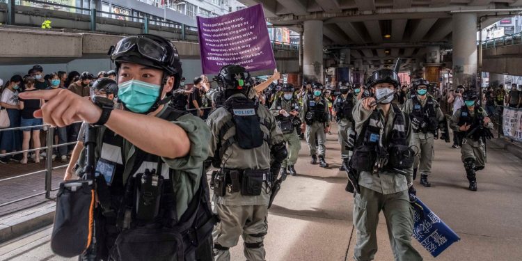 Hong Kongers scrub social media history in face of security law