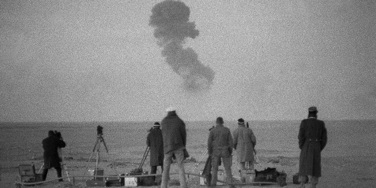 France must clean up Algerian nuclear test sites: group