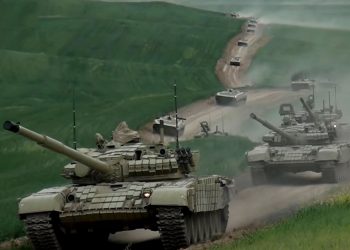 Dozens dead as world leaders urge halt to Azerbaijan-Armenia clashes