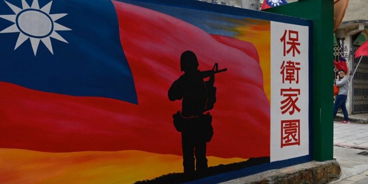 Four Taiwan ex-intelligence officers charged with spying for China