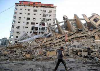 Gaza pummelled by fresh Israeli air strikes, nearly 200 dead in a week