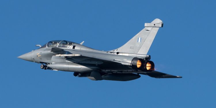 Greece takes delivery of Rafale fighter jets from France