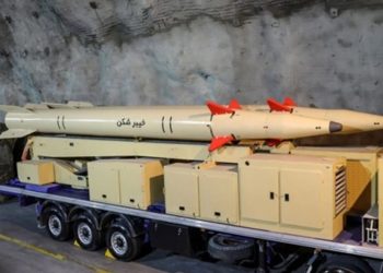 Iran unveil missile said to put Israel in reach