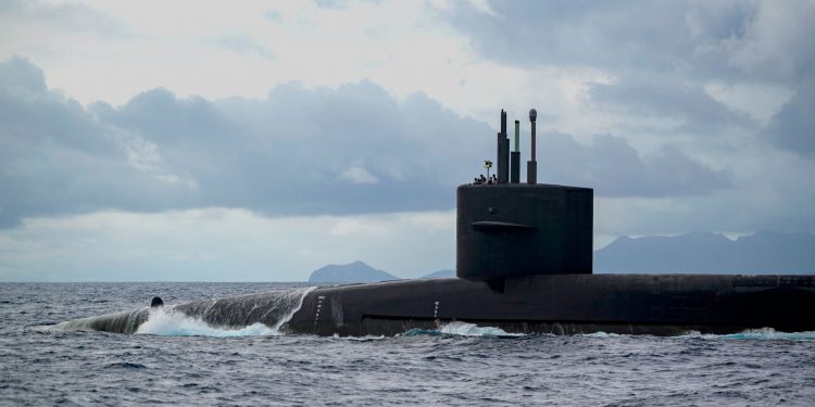 Colombia, US announce joint exercises with nuclear submarine