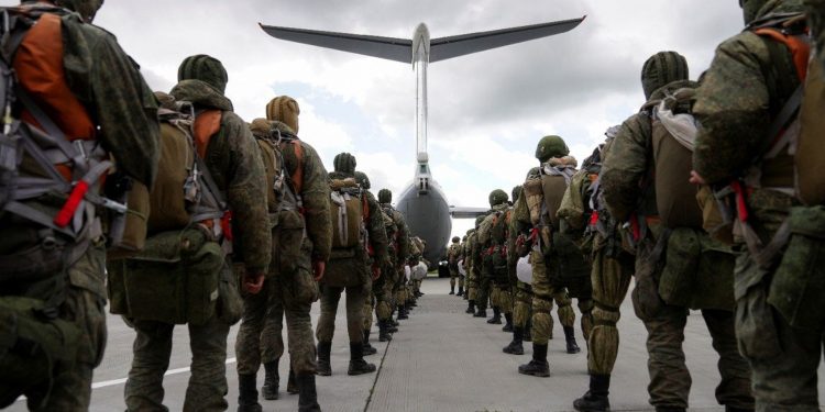 Russian airborne troops land in Ukraine’s second city Kharkiv: army