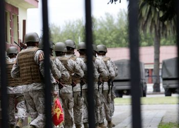 Chile redeploys army to restive southern region