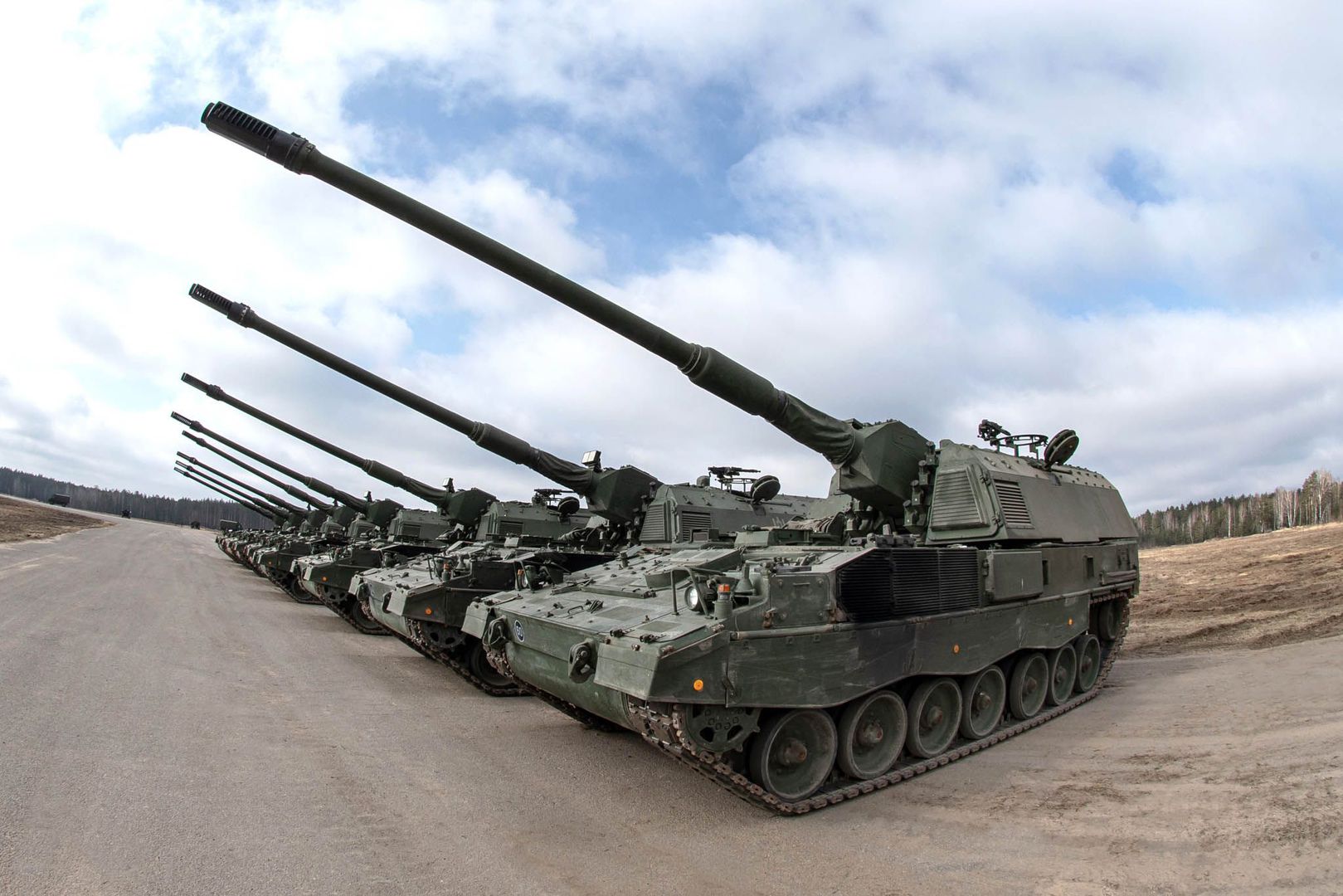 PzH 2000 Self-propelled Howitzer