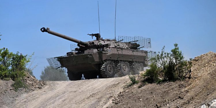 Macron promises ‘first Western tanks’ for Ukraine