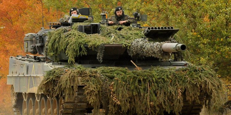 Leopard tanks to arrive in Ukraine around late March: Germany